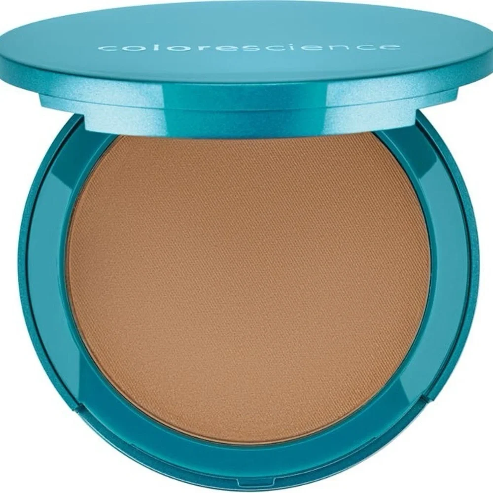 Colorescience Natural Finish Mineral Foundation SPF 20 tan golden